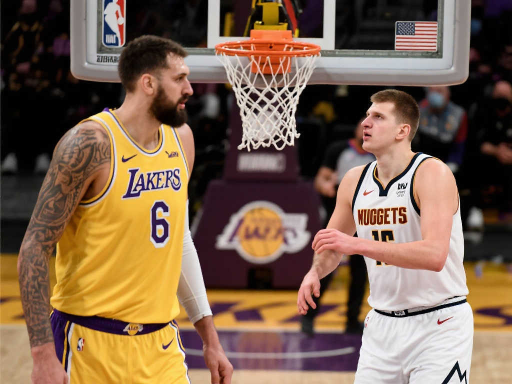 湖人中锋被质疑实力!名记预测:约基奇明战将砍40+20+20 湖人中锋被质疑实力!名记预测:约基奇明战将砍40+20+20